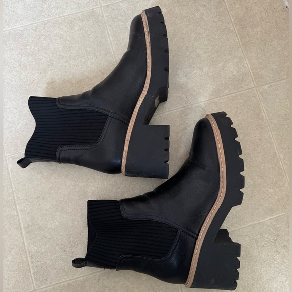 Cute boots - Picture 6 of 6